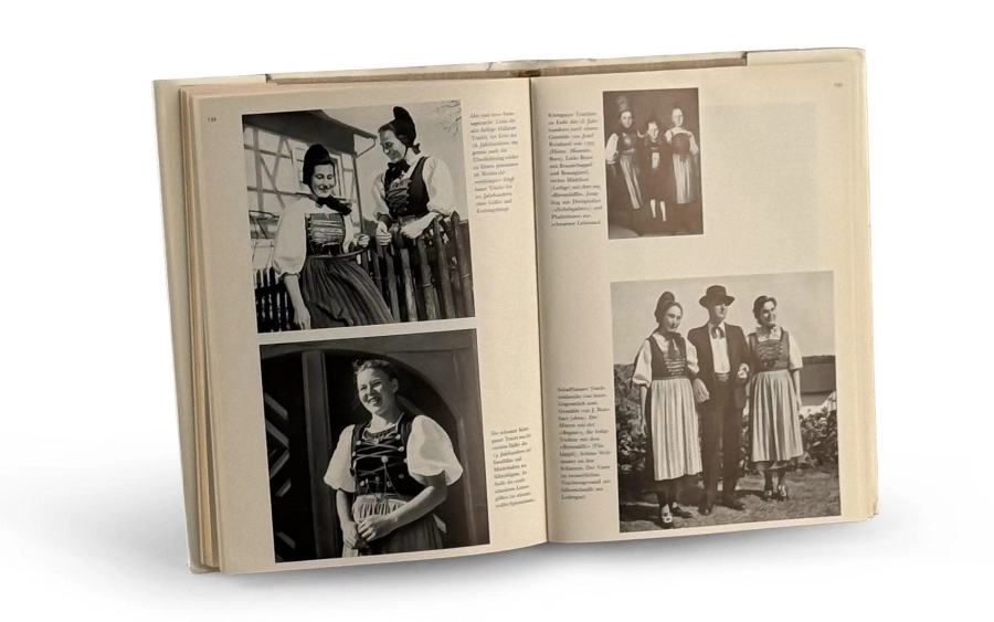 Trachtenbuch weiss doppelseite